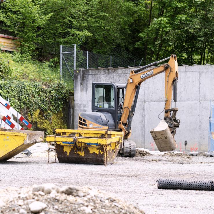 Bild von Bagger in Biergarten